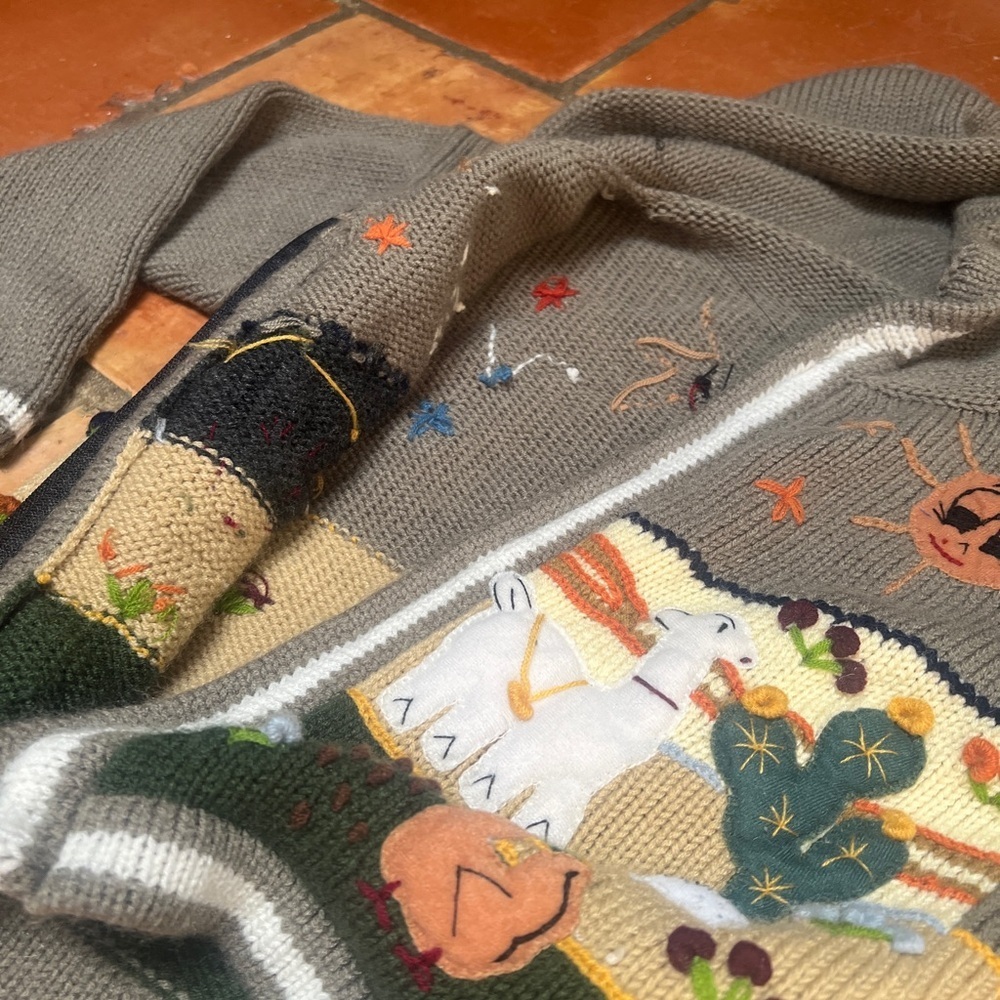 Kids Handmade Peruvian Sweater Full Zip Hood Embroidery Felt Appliqué Animals - Picture 4 of 5